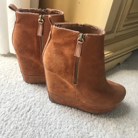 Aldo Shoes - ALDO | Suede Platform Wedge Booties | Brown | 8.5